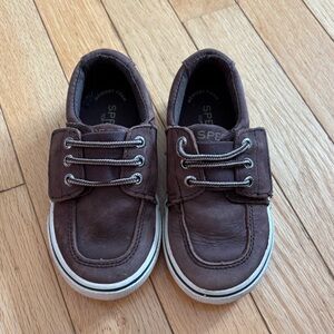 Sperry boat shoes, size 8t.